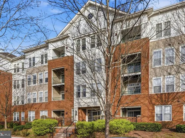 501 King Farm Blvd APT 207, Rockville, MD 20850