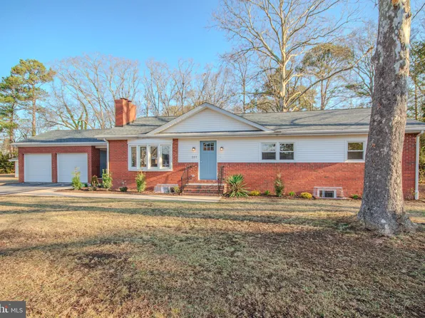 207 Morris Dr, Salisbury, MD 21804