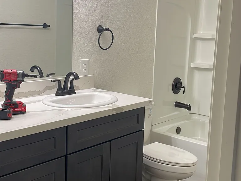 2909 E Huntington Blvd #208 — Photo 6