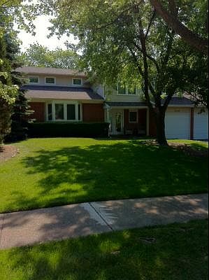 2nd image of 2900 Lexington Ln