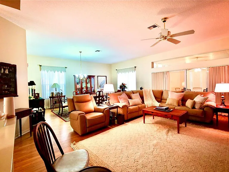 532 Carrera Dr — Photo 6