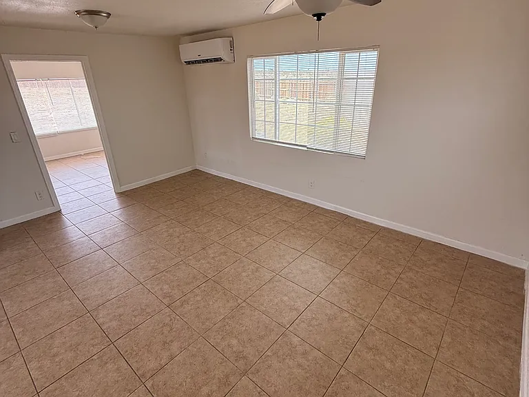 3890 Everett Rd — Photo 3