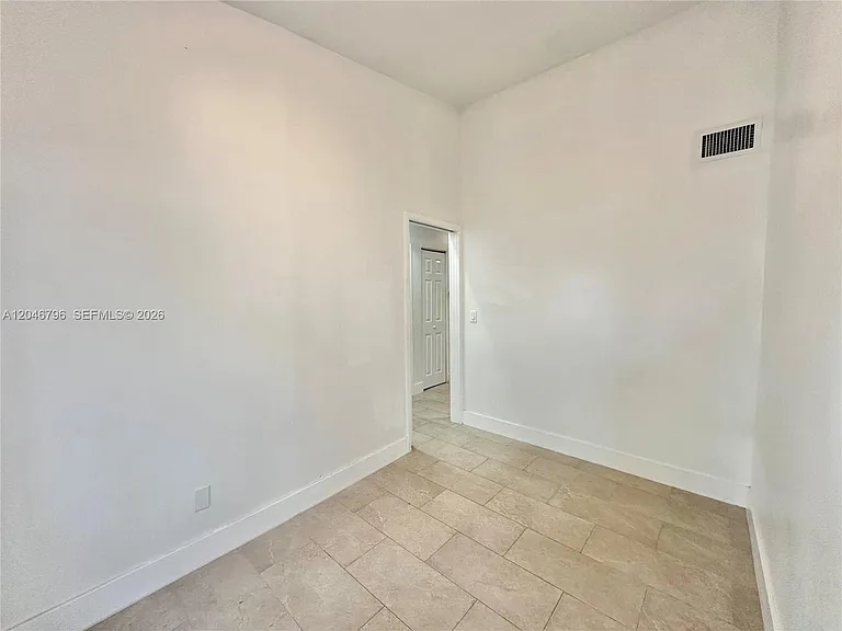 4245 S Pine Island Rd #0 — Photo 23