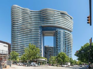 89 Nelson St #511, Vancouver, BC V6B 0P3