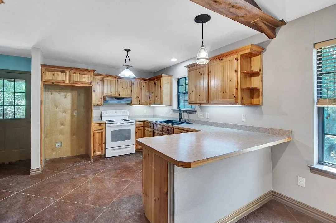 3 bed, 1500 sqft, $2,300 — Photo 3