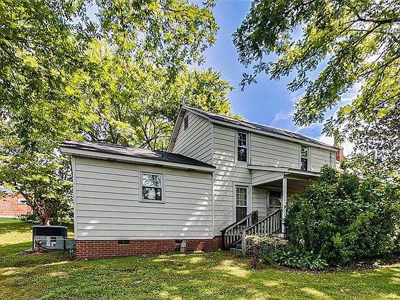 2nd image of 117 Sumner Pl