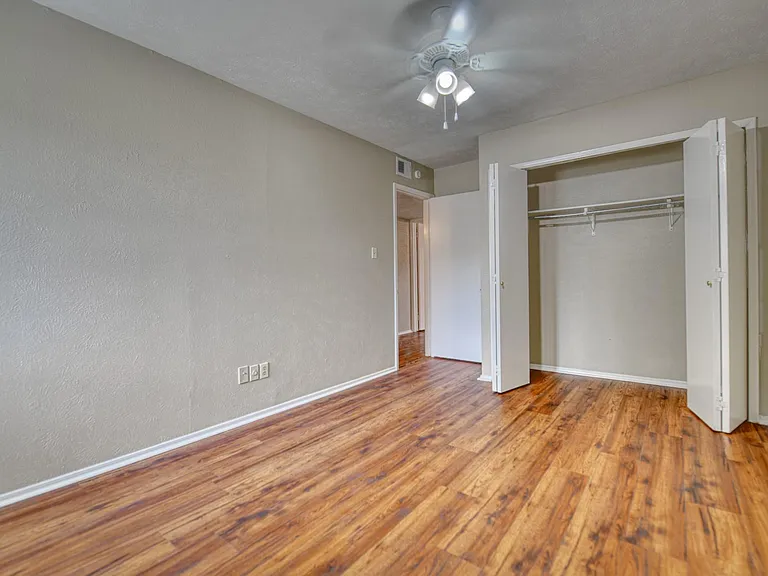 9314 Shipman St — Photo 17