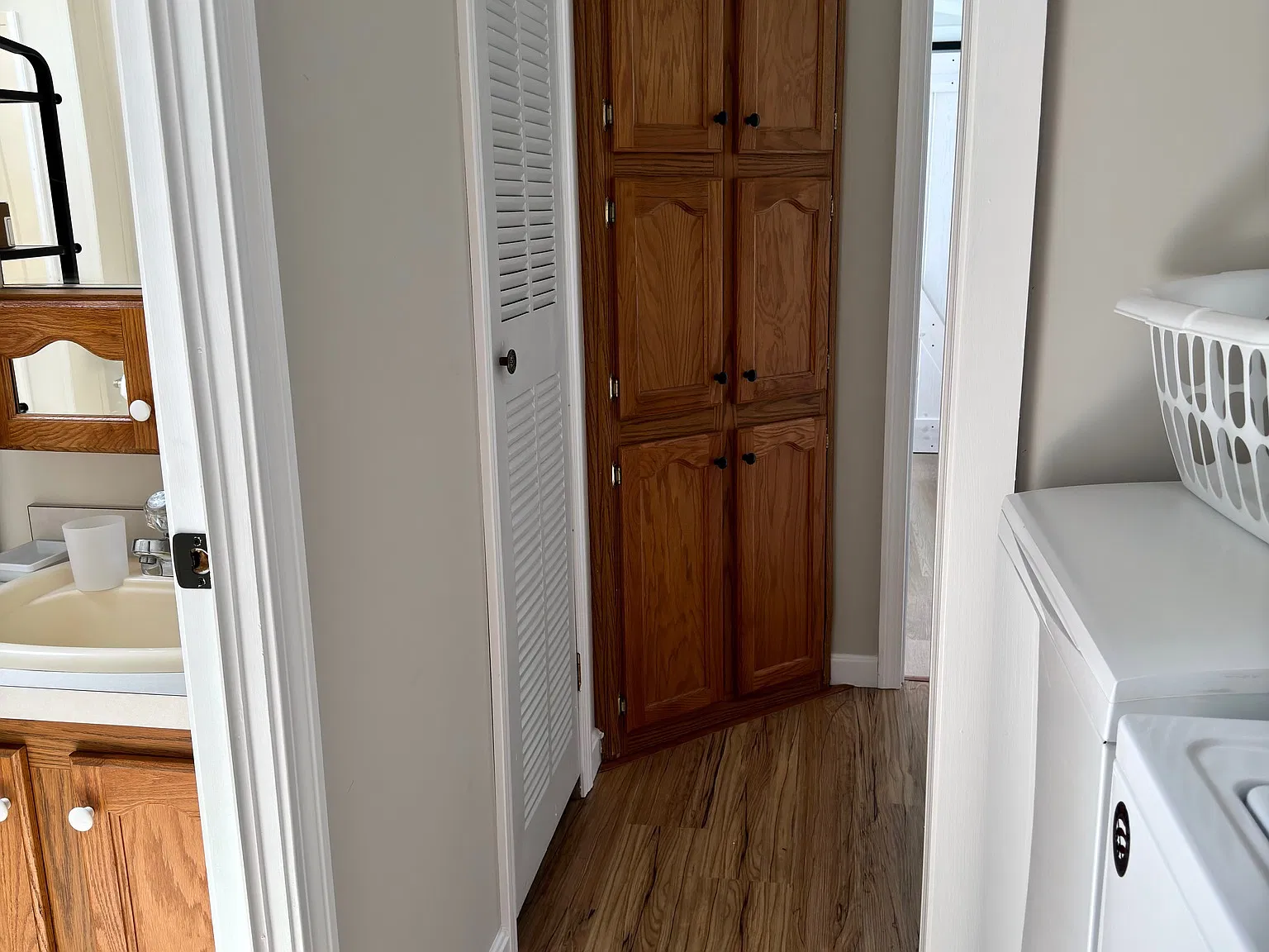 2 bed, 1112 sqft, $2,200 — Photo 4