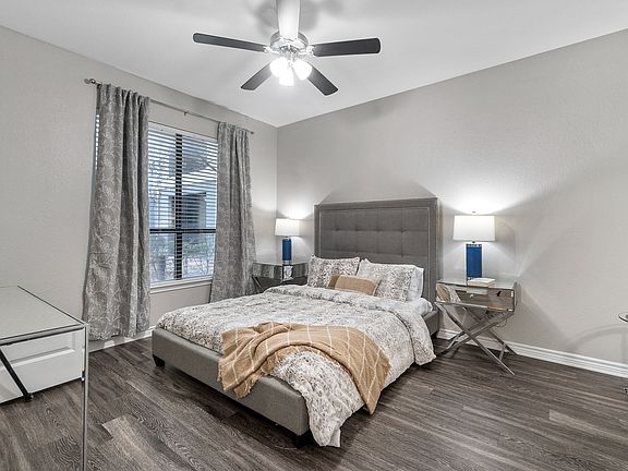 5th image of 3850 W Northwest Hwy APT 4103