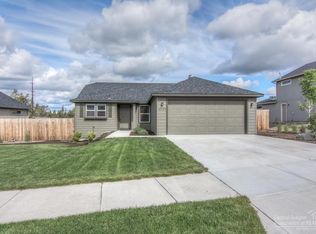 63789 Hunters Cir, Bend, OR 97701