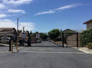 250 W Scott St, Rialto, CA 92376