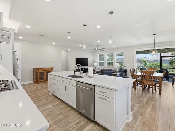 10826 TOWN VIEW Drive, Jacksonville, FL 32256