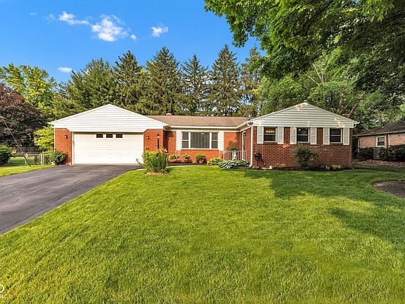 3rd image of 703 Chapel Hill West Dr