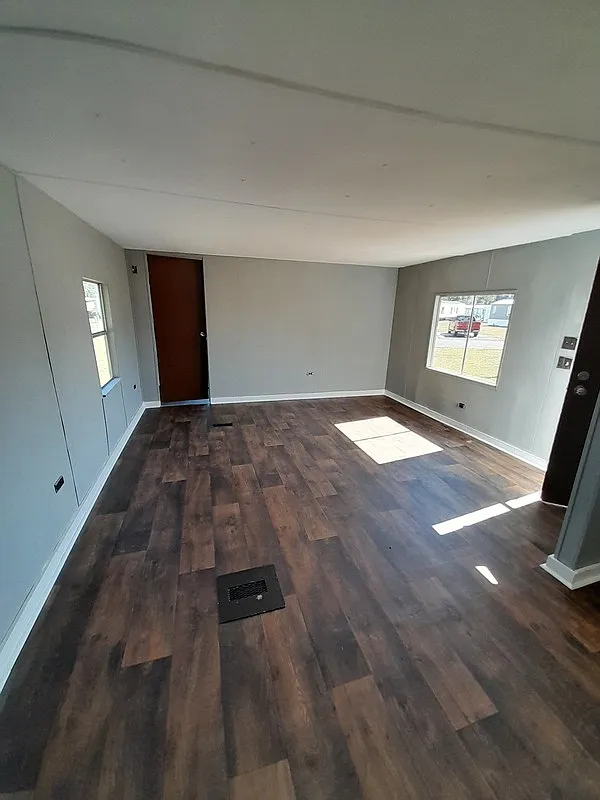 2 bed, 1.0 bath, $850 — Photo 2