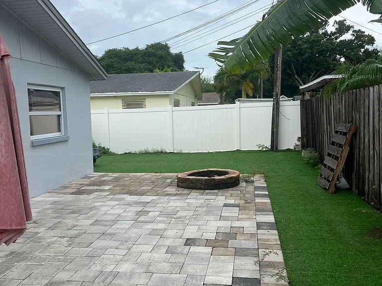3535 Dahlia Pl #B — Photo 2
