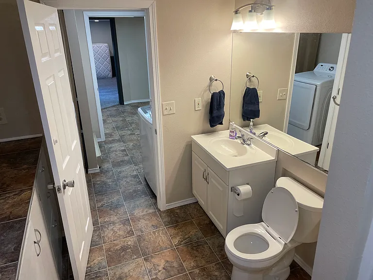 3312 S Raymond Cir — Photo 12