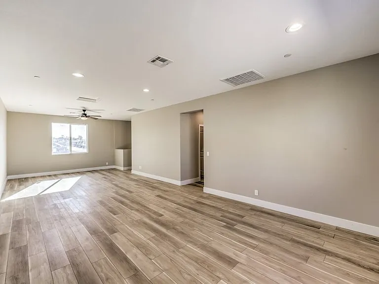 729 Milan Ave — Photo 21