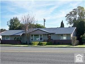 1st image of 1922 Irvine Blvd