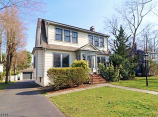 24 Hedges Ave, Chatham, NJ 07928