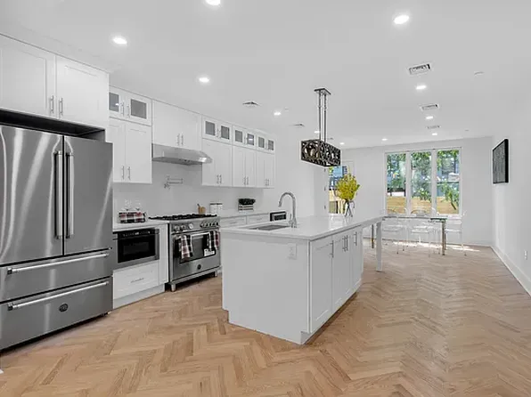 312 22nd St, Brooklyn, NY 11215