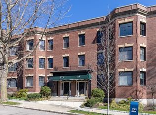 119 Freeman St APT 3, Brookline, MA 02446
