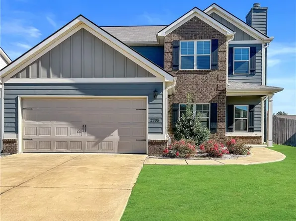 2705 Jackson St, Opelika, AL 36804
