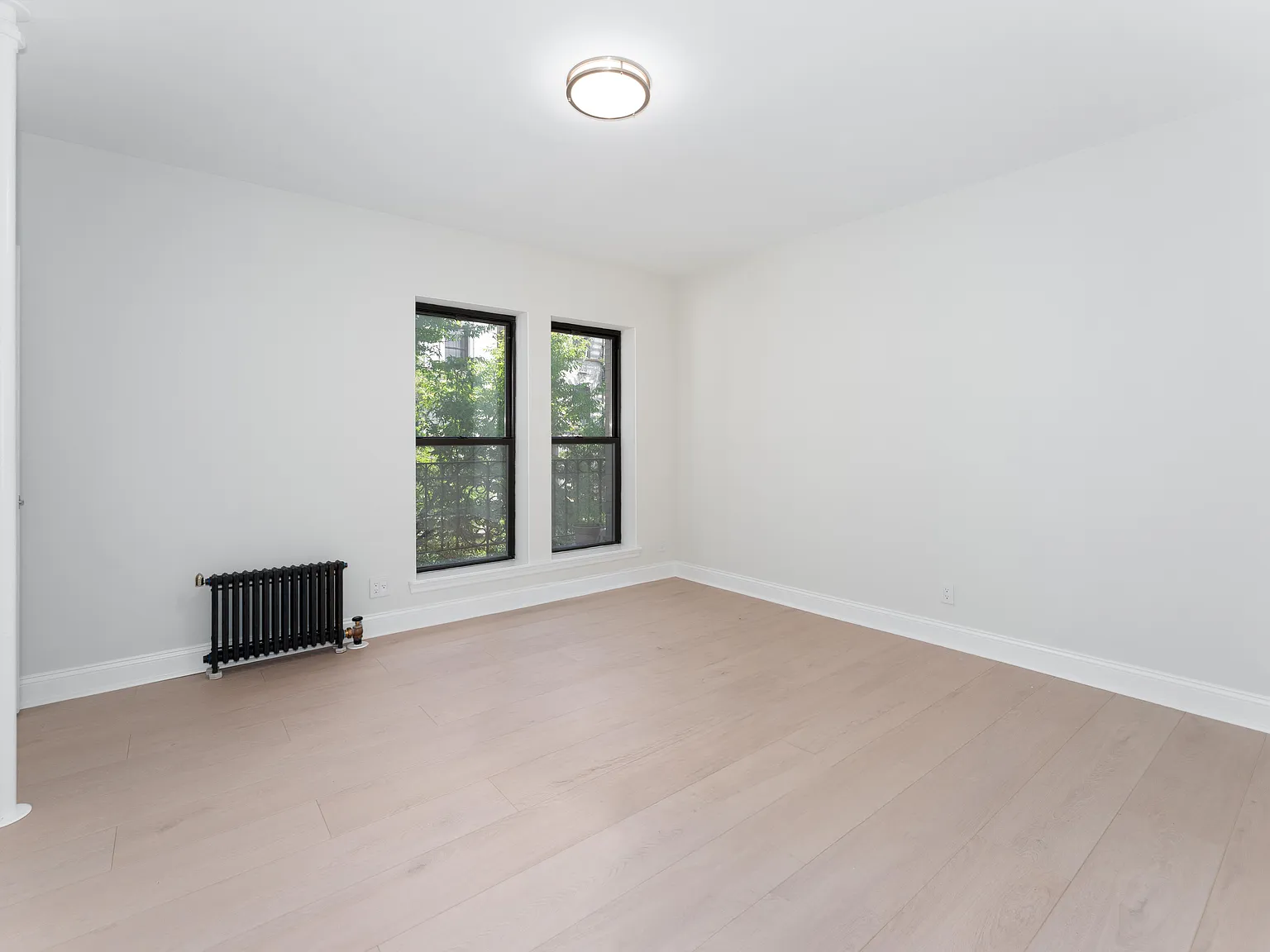 3612 Broadway — Photo 3