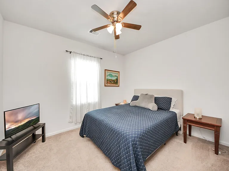 1024 Banyon Tree Ln — Photo 22