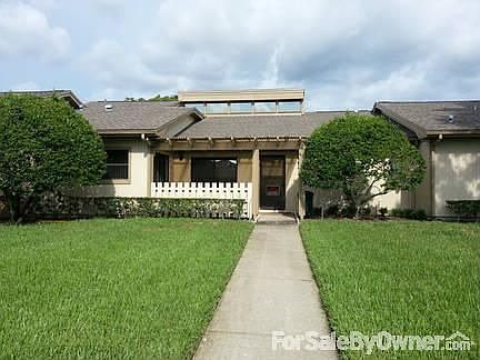 100 Kay Court
						:
						Front walk way