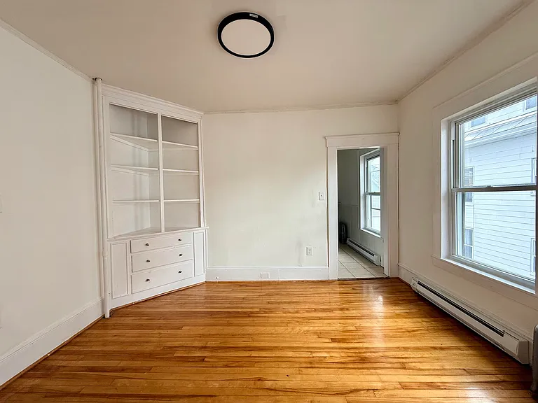 28 Brook St #2 — Photo 14