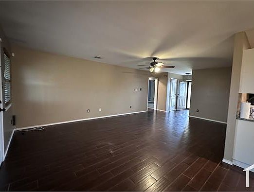 5th image of 4307 Hank Dr