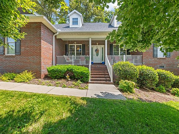 5th image of 1323 Buckingham Pl