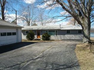 1960 N Osseo Rd, Hillsdale, MI 49242