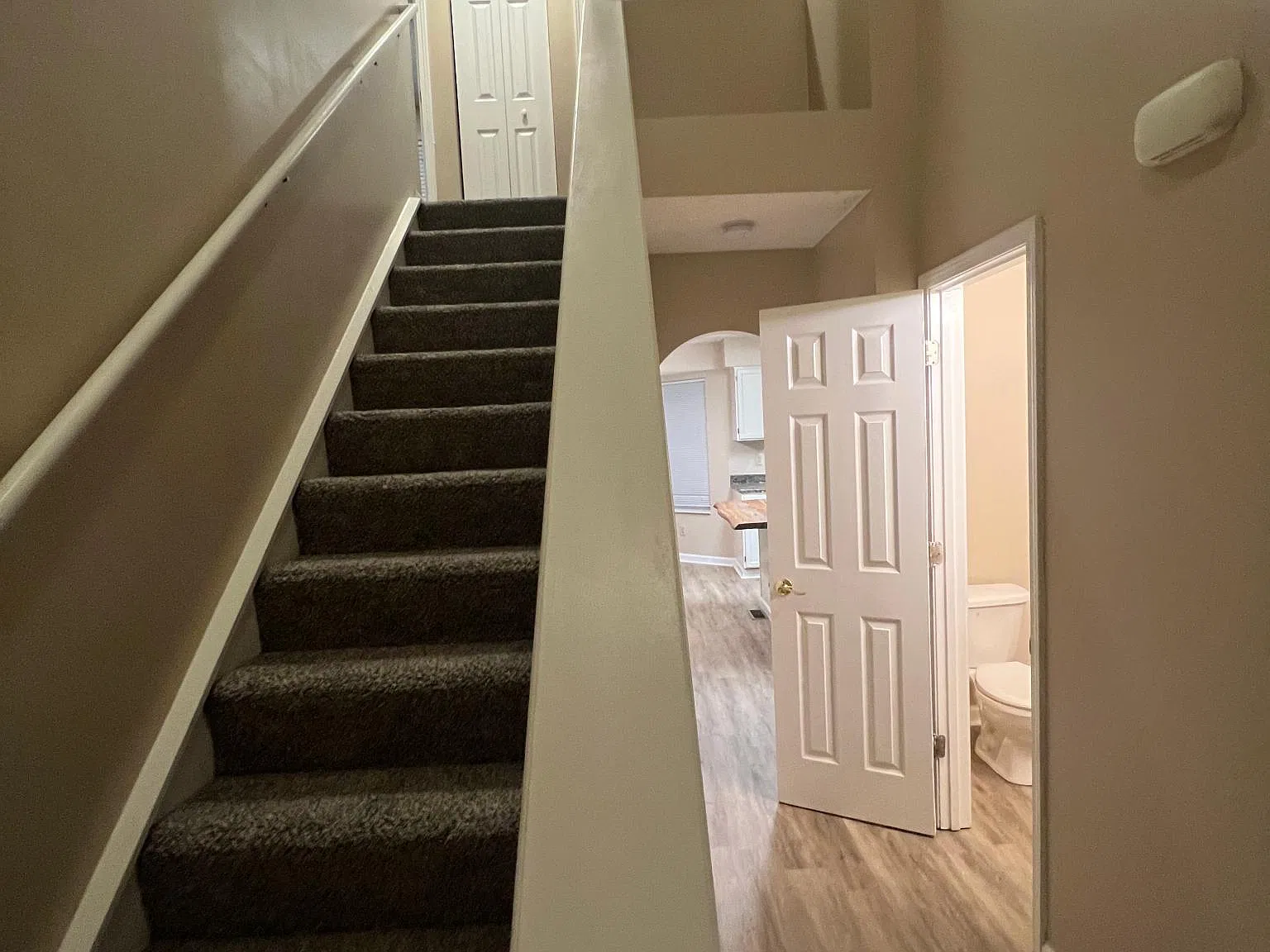 4 bed, 3.5 bath, 2400 sqft, $2,495 — Photo 3