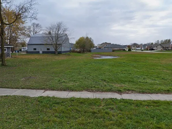 260 S Berta Rd, Coal City, IL 60416