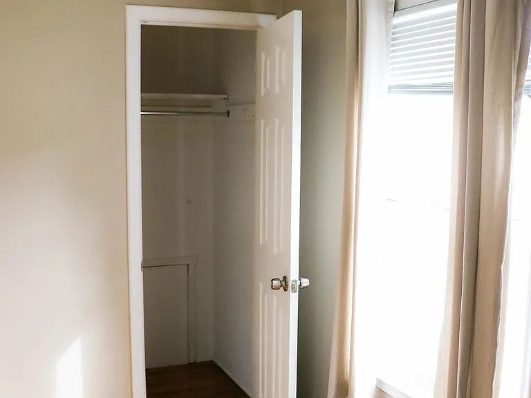 720 E Thirteen Mile Rd — Photo 11