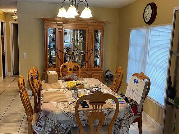 3rd image of 1631 SW 83rd Avenue