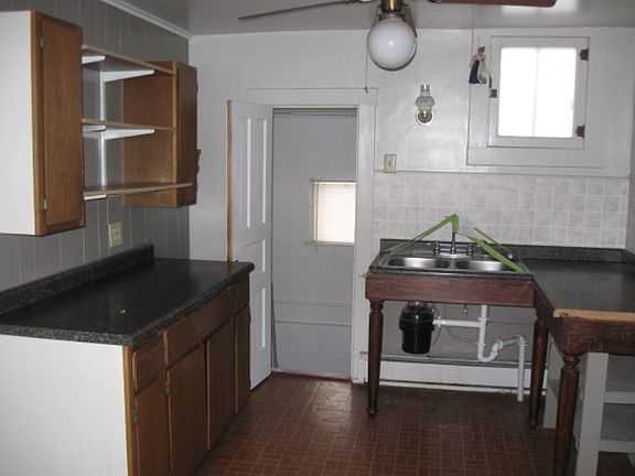 3rd image of 534 Tiffin Ave