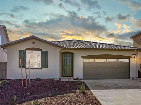 2132 Sierra Pines Pl, Plumas Lake, CA 95961