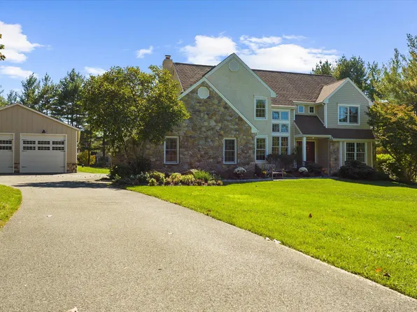 148 Barton Dr, Spring City, PA 19475