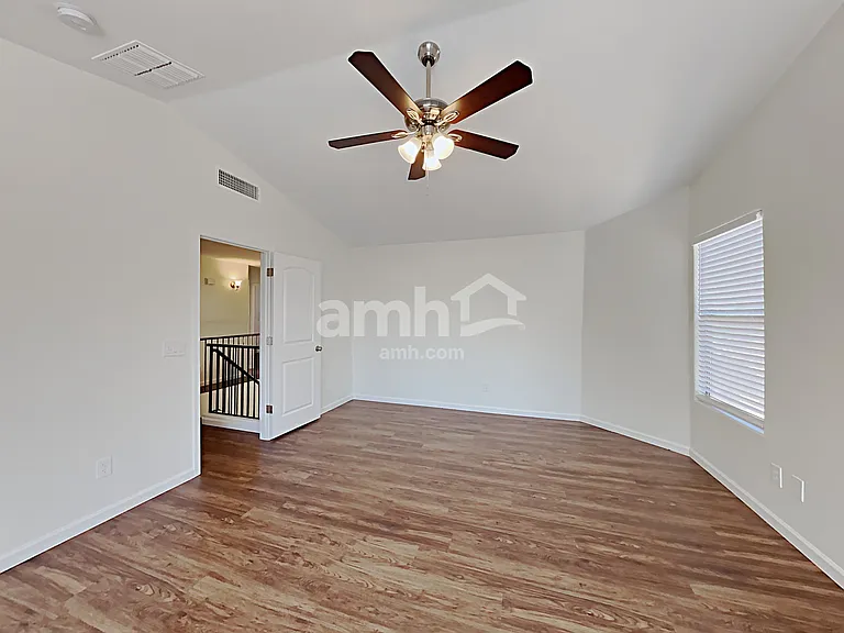 16853 W Fillmore St — Photo 10