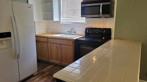 5032 Fremont St
