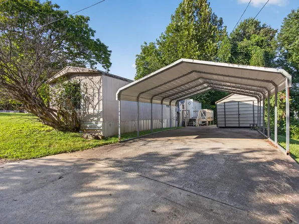 357 E 2nd St, Blue Ridge, GA 30513