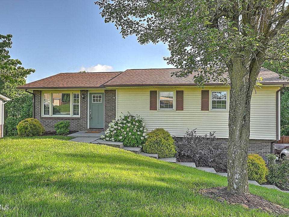 1st image of 360 Ashley Dr