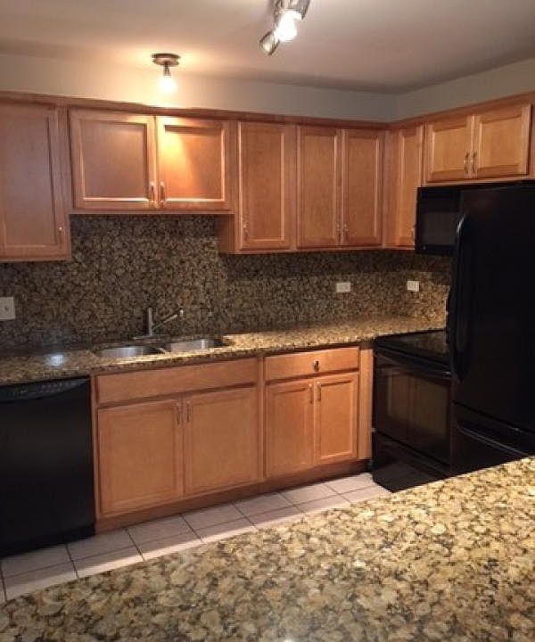 2nd image of 1036 Spruce St APT 1A