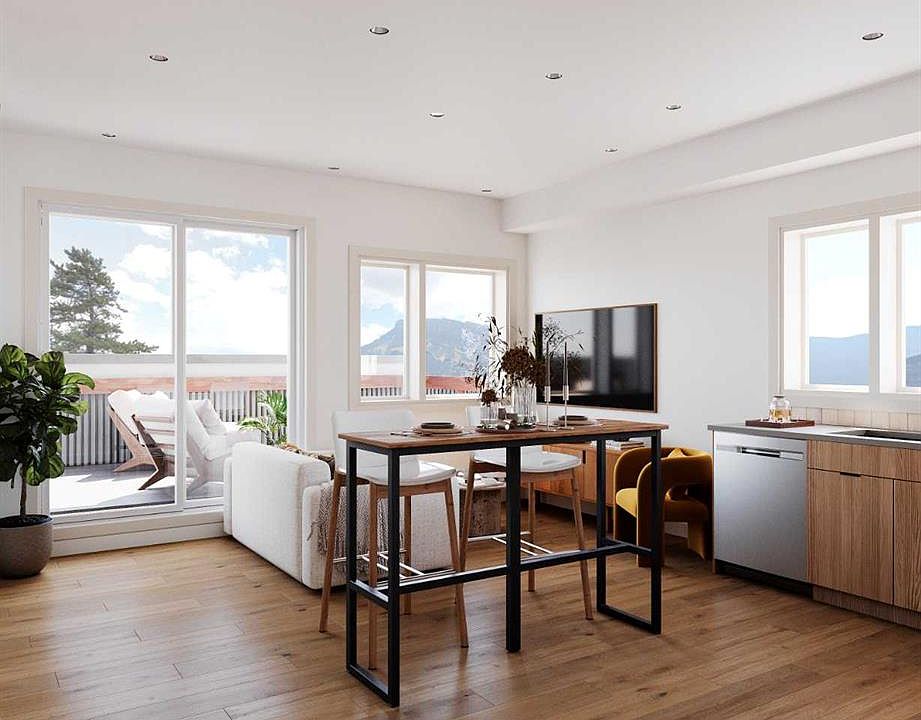 1st image of 412 SW Marten St #1