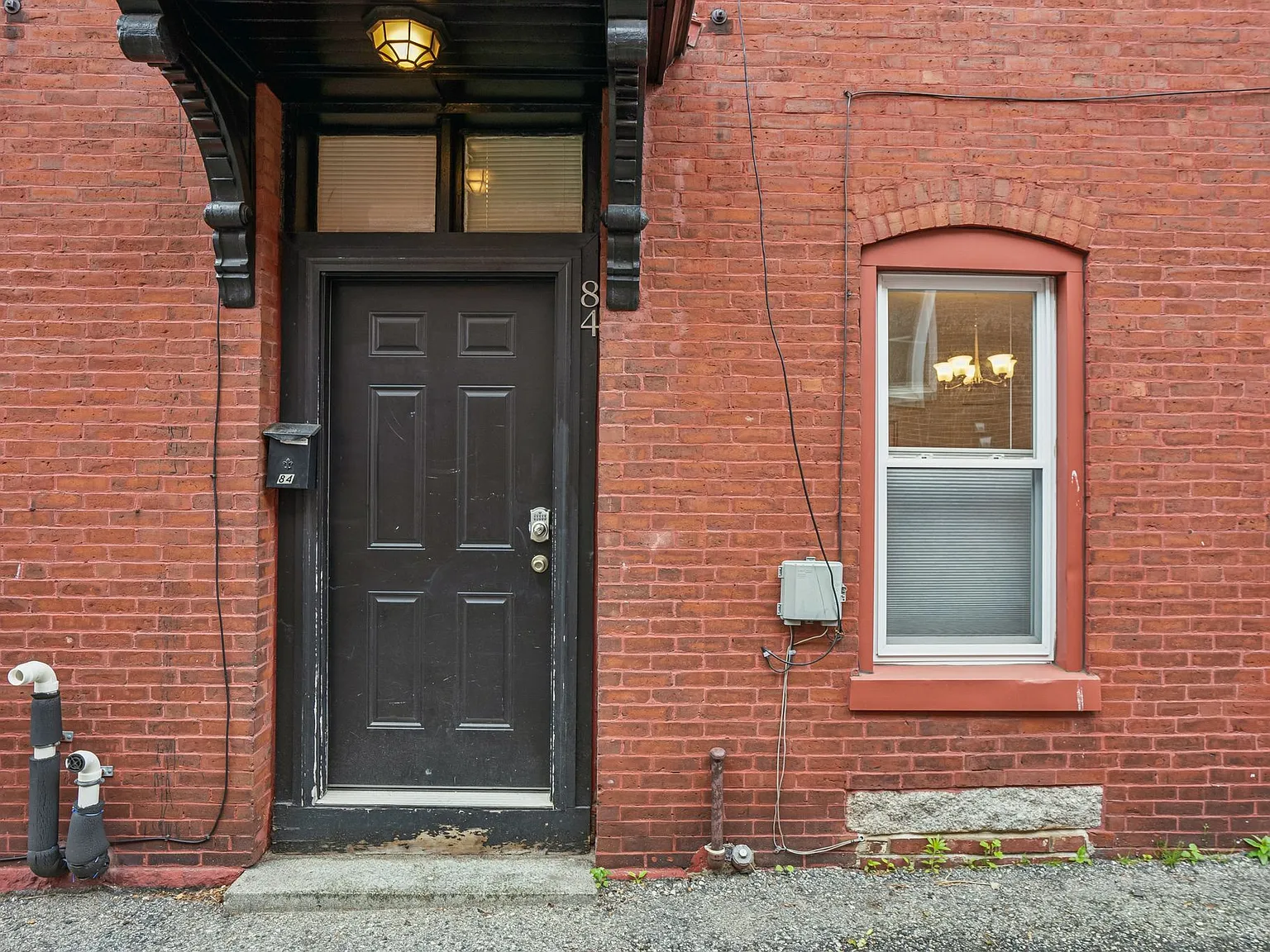 2 bed, 900 sqft, $2,500 — Photo 2
