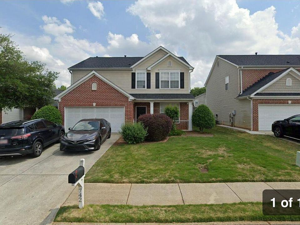 1st image of 742 Clairidge Oak Ct