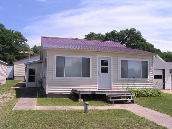 6768 Old 27 N, Frederic, MI 49733