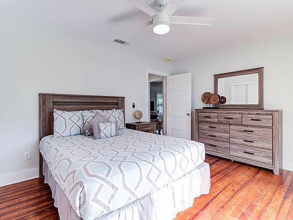 4th image of 2703 Bullis Ave